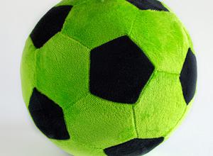 F-200/GBlack Мяч мягкий цвет зеленый/черный 23 см